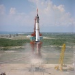 Start von MR-3 „Freedom 7“ am 5. Mai 1961 mit dem ersten US-Astronauten Alan Shepard zu seinem ballistischen Raumflug.